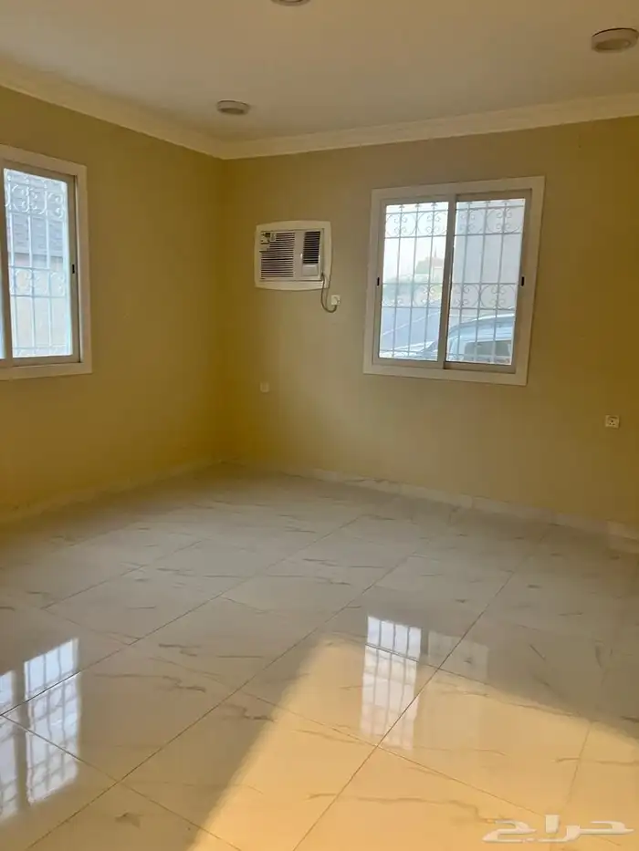 شقة للإيجار الباحه الوهده 1