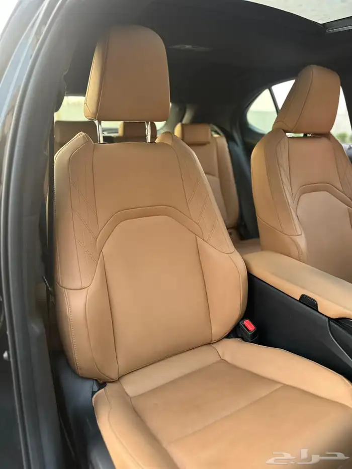 لكزس ux2023 فئة AA 19