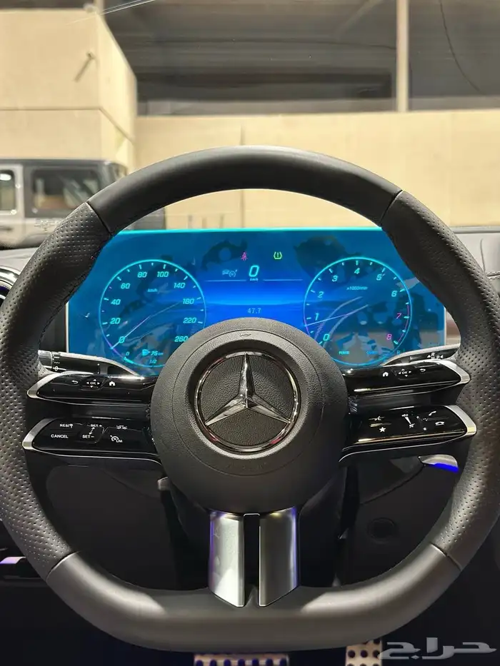 مرسيدس C200 2025 اصفار . رصد الفخامة 22