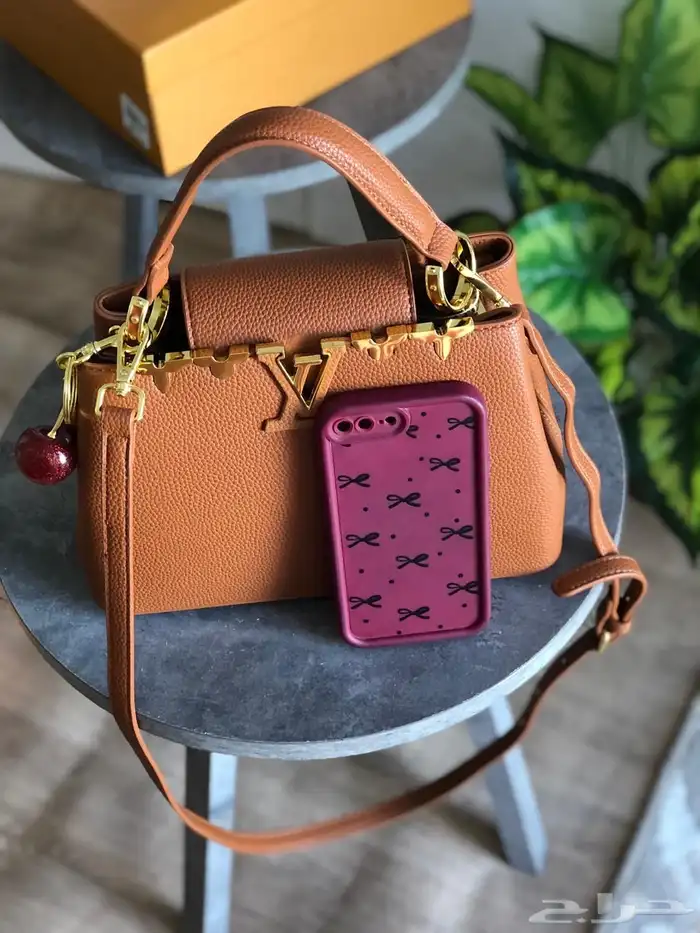 شنط درجه أولى وسكارف رجالي تنفع هداياأهدومن تحبون السعر170 22