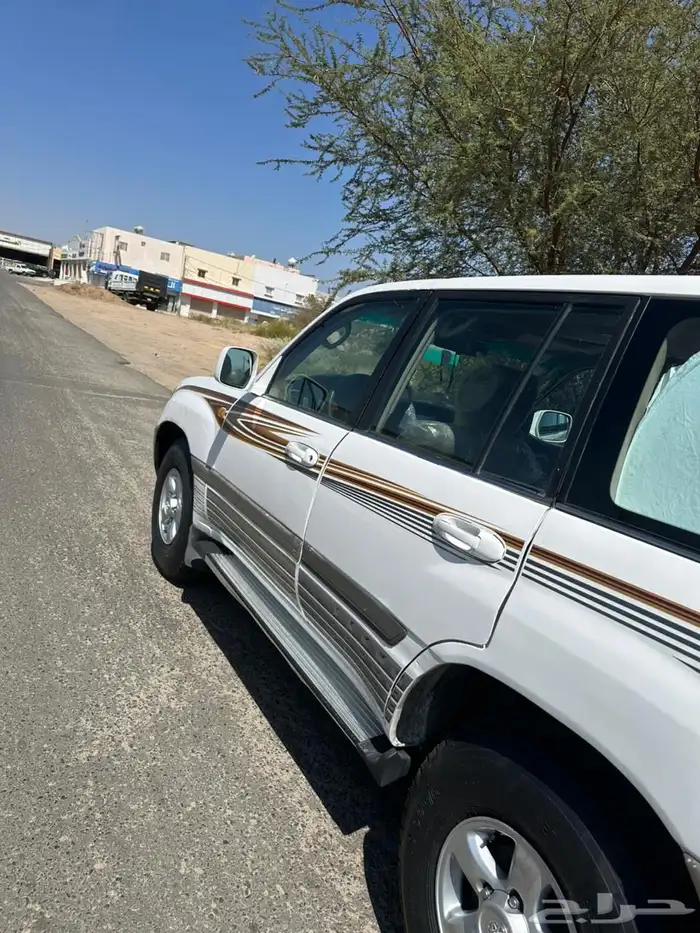 جيب لاندكروزر 99 نظيف الموقع ابها 10