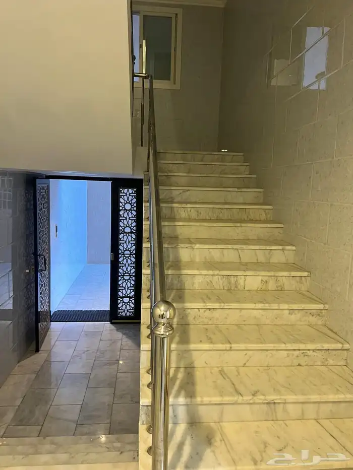 شقة للإيجار الباحه الوهده 10