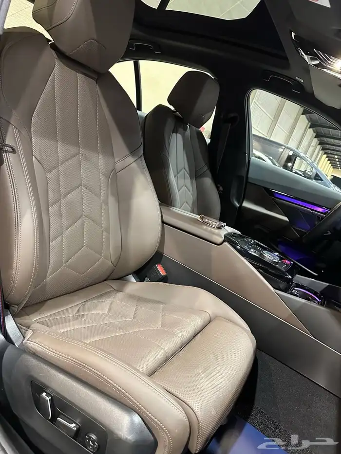 بي ام دبليو 520i 2025 kit M بلاك ادشن . رصد الفخامة 17