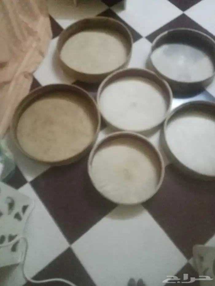 للبيع 6 طيران و2 أزيار و2 سخانات 2