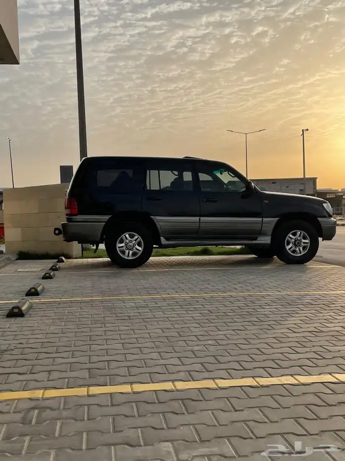 جيب لجزز 470 موديل 2002 1