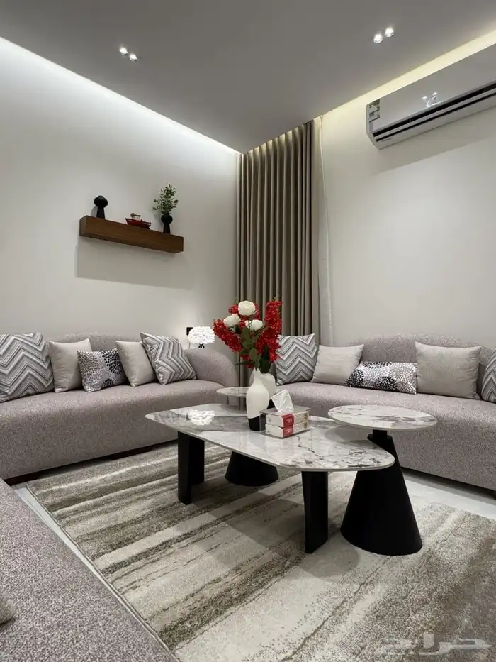 شقة تمليك فاخرة 3 غرف مؤثثة بحي الشوقية ب 520 الف 5