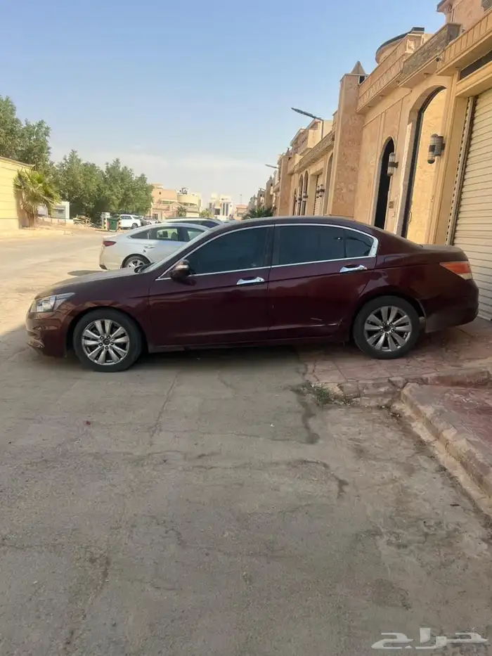بيع هوندا اكورد 2012 12
