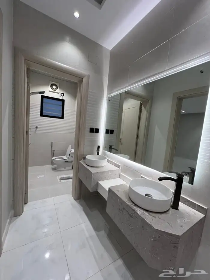 للبيع ادوار بمخطط 9 مساحة 260 متر 11