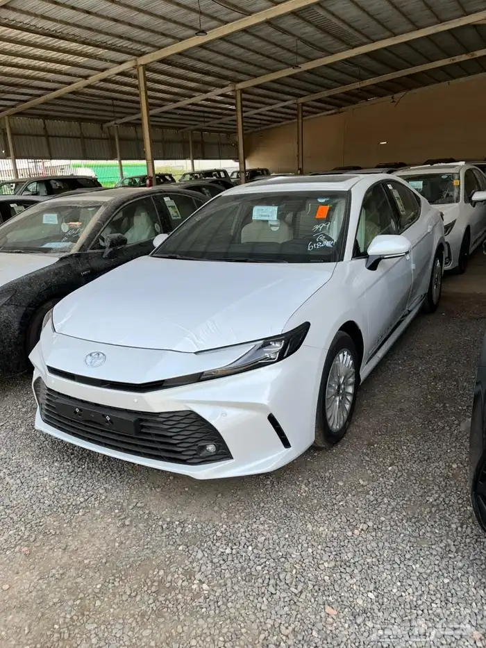 كامري LE نص فل 2025 0