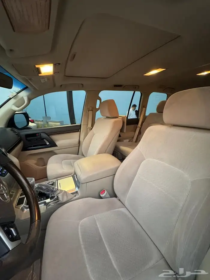 للبيع لاند كروزر 2019 قراند تورنق 10