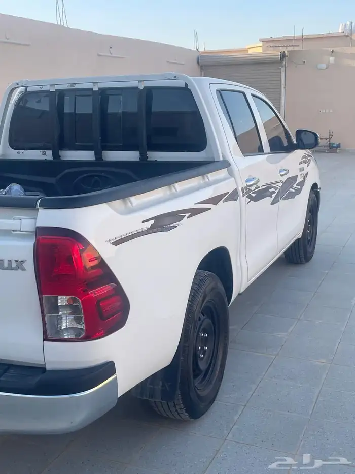 هايلوكس للبيع 1