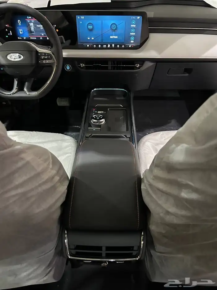 عرض خاص فورد تورس تيتانيوم موديل 2026 السعر 142400 9