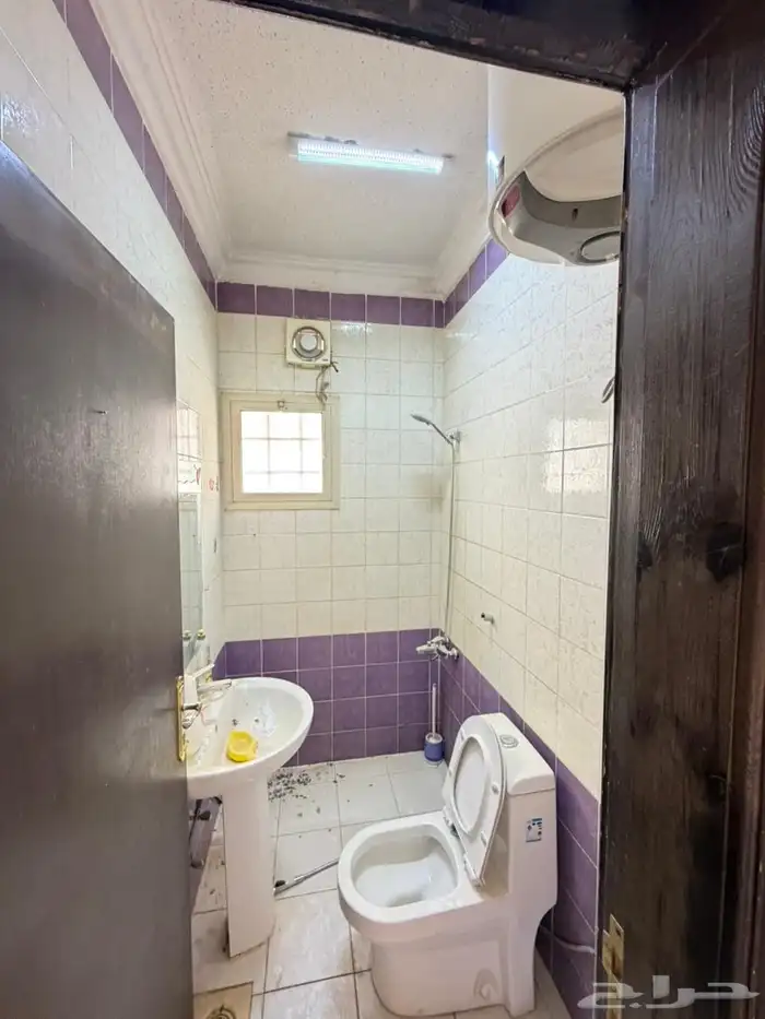 شقه للايجار بحي اليرموك 2