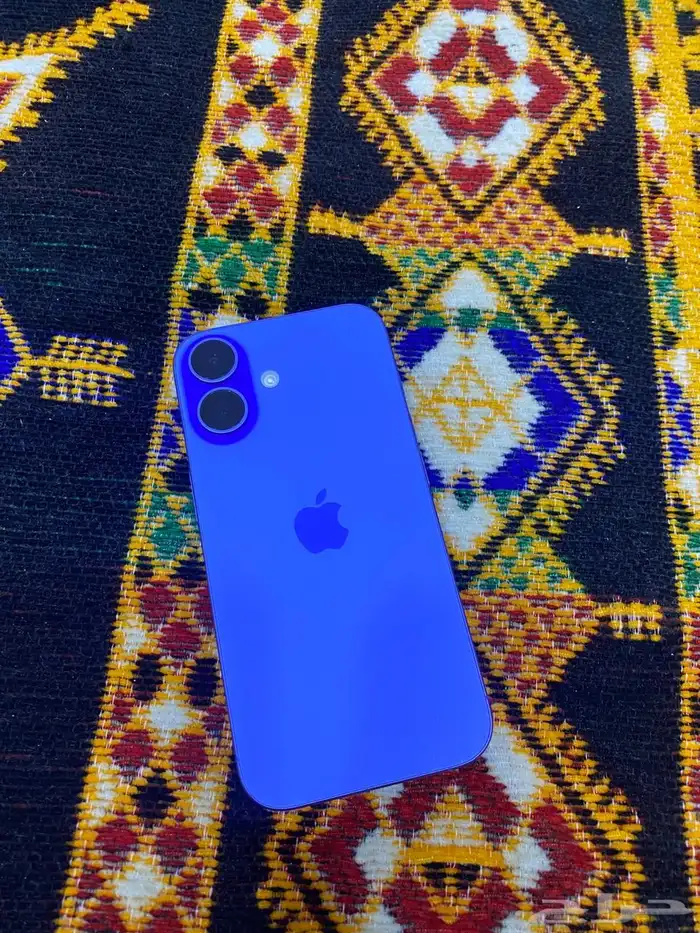ايفون 16 ازرق 0