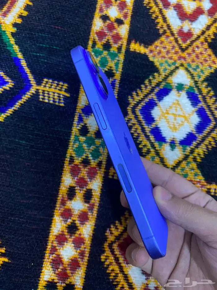 ايفون 16 ازرق 1