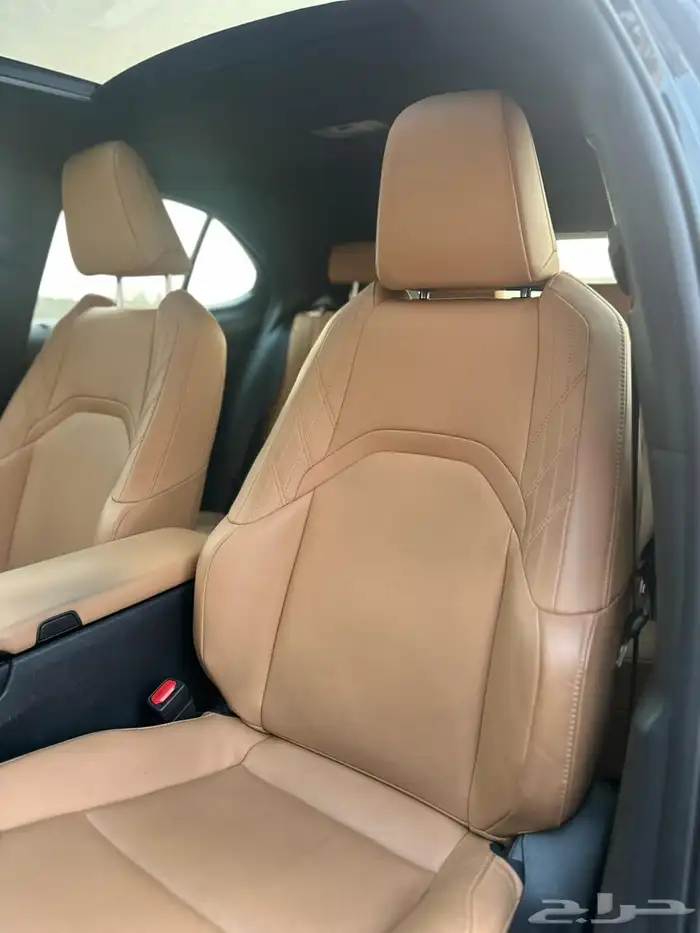 لكزس ux2023 فئة AA 17