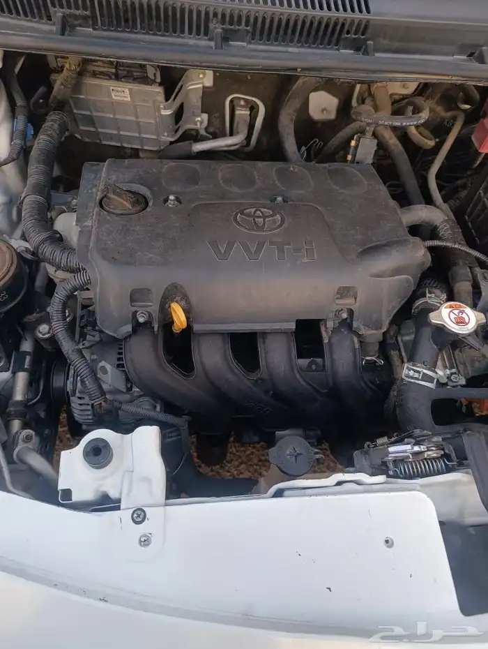 السلام عليكم ورحمه الله للبيع يارس 2013 جير اتوماتيك 9