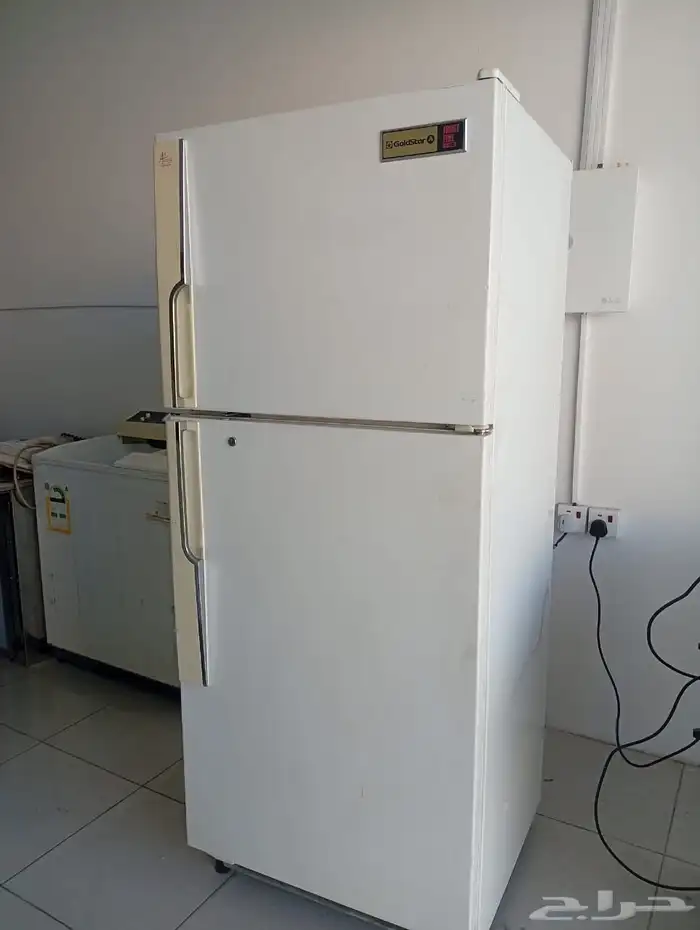 للبيع ثلاجه مطبخ 0