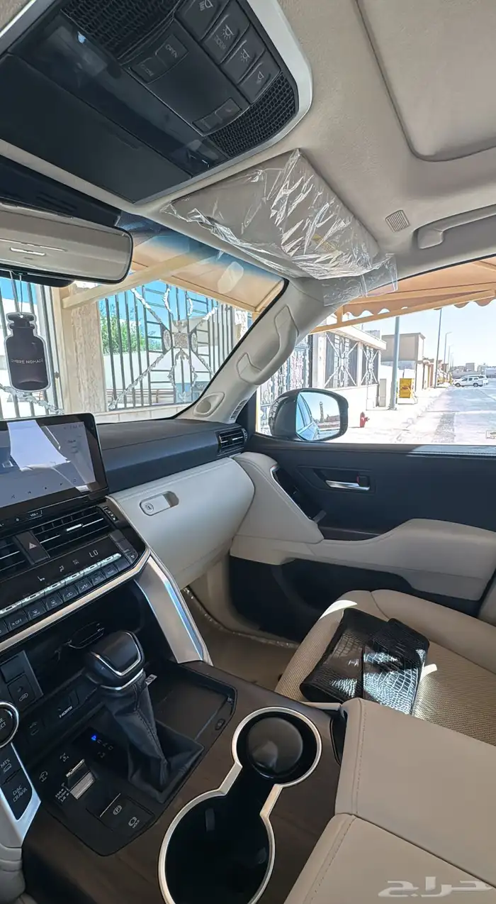 لاندكروزر جيب اسود 2025 8