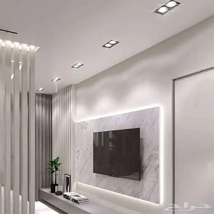 متوفر لدينا جميع انواع الانارات مغنطيس و لمبات مانع وبروفايل 7