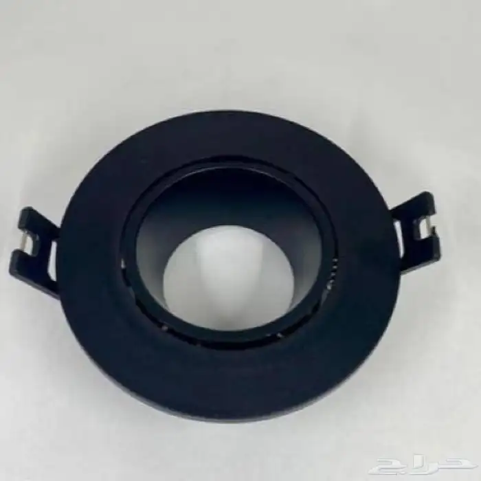 متوفر لدينا جميع انواع الانارات مغنطيس و لمبات مانع وبروفايل 5