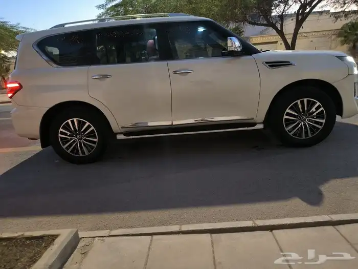 للبيع باترول بلاتينيوم 2010 معدل 2021 10