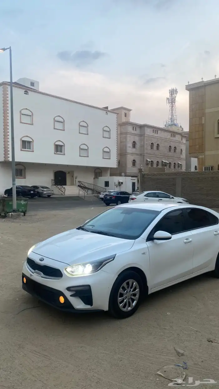 كيا سيراتو 2021 4
