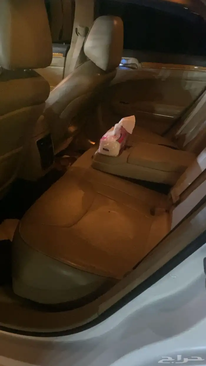 v8كرايزلر c300 فل كامل 11