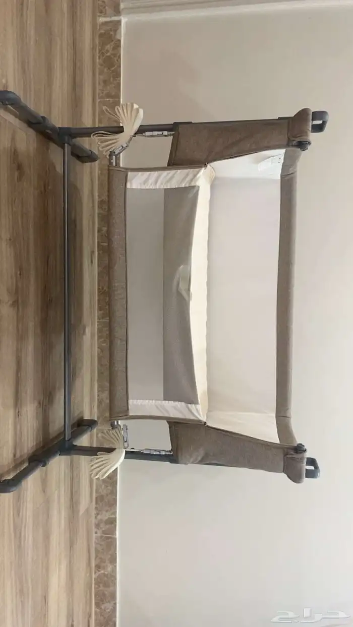 سرير اطفال من سنتربوينت على السوم 1