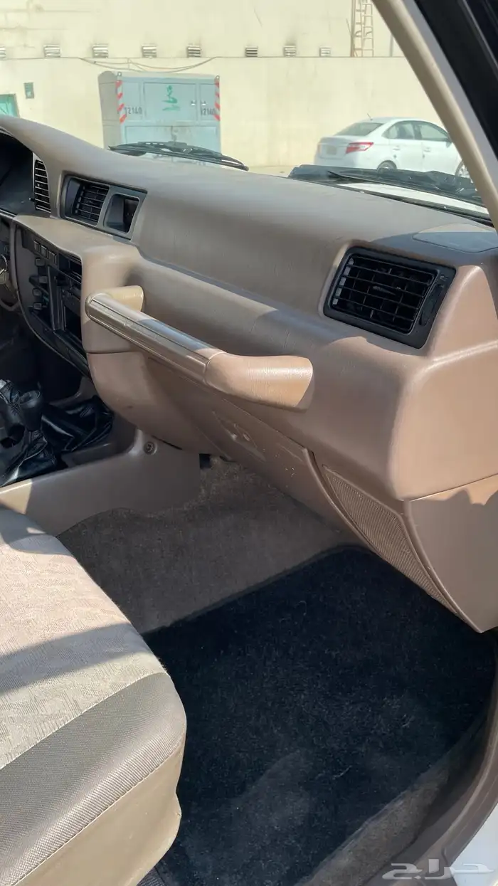 لاندكروزر 20