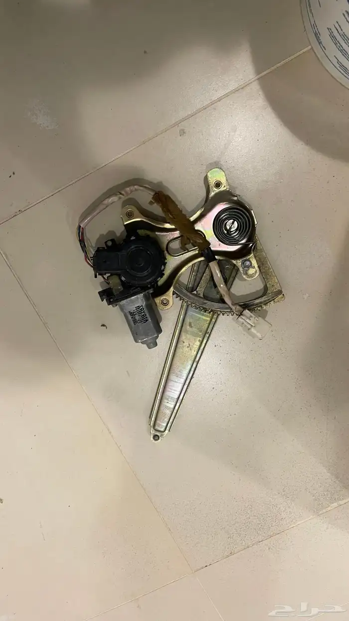 قطع غيار لكزس 430 موديل 2001 13