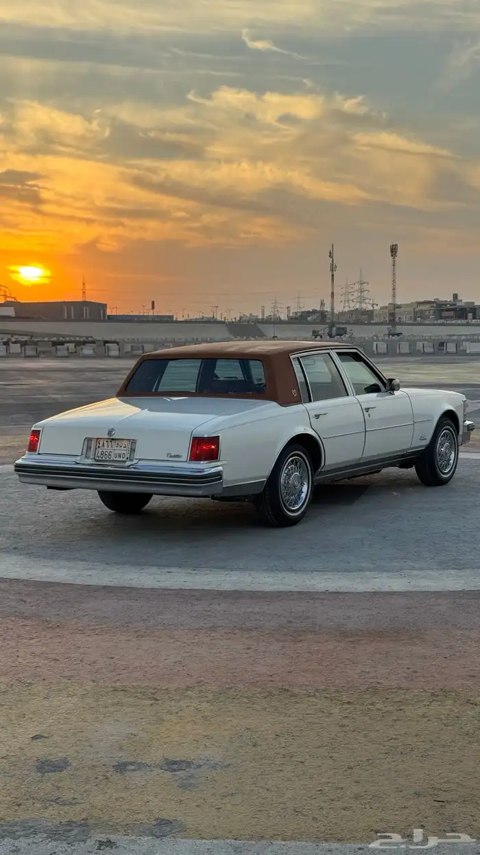 كاديلاك سيفيل 1977 عداد قليل 7