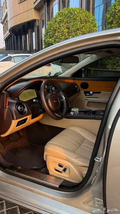 جاكوار xj لارج 2011 index