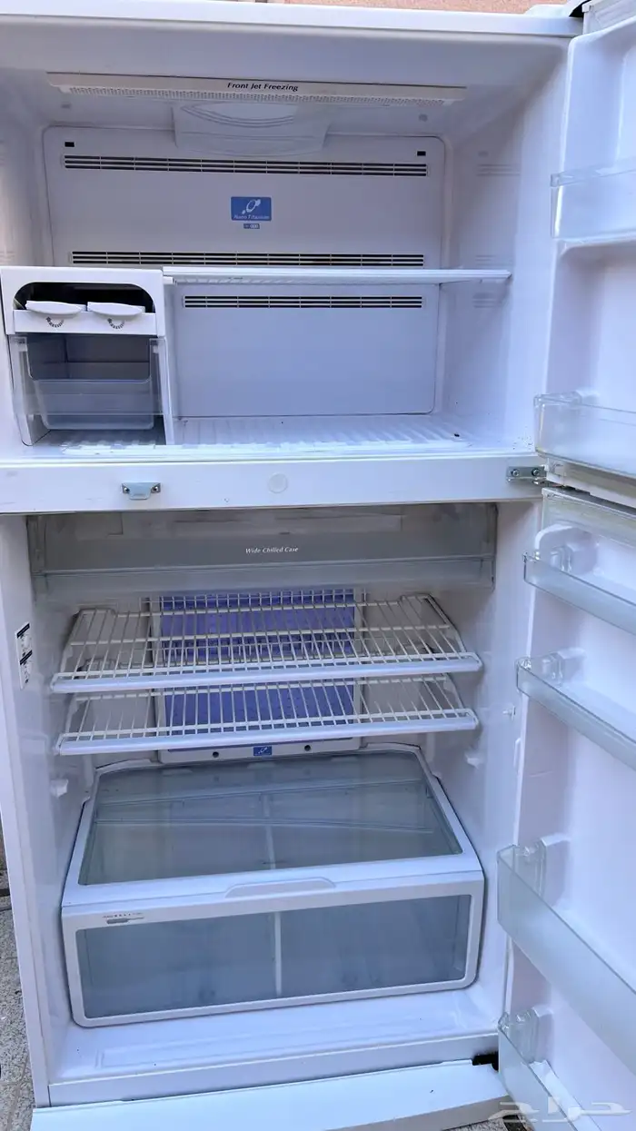 ثلاجة هيتاشي للبيع 1