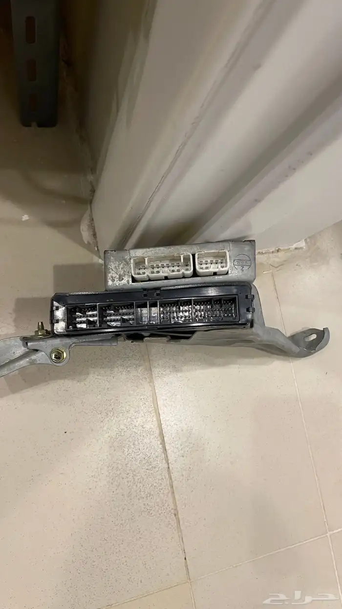 قطع غيار لكزس 430 موديل 2001 10