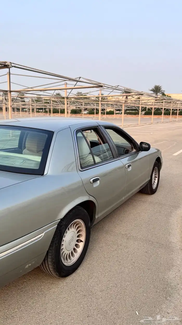 فورد ماركيز موديل 2002 5