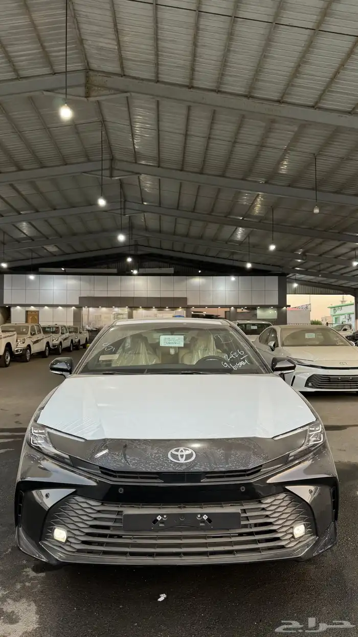تويوتا كامري 2025 بنزين LE فتحة سقف بصمة سعودي جميع الالوان 1