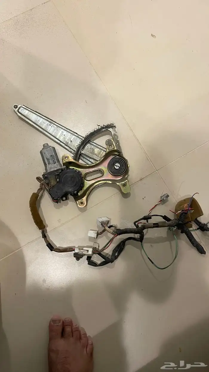 قطع غيار لكزس 430 موديل 2001 12