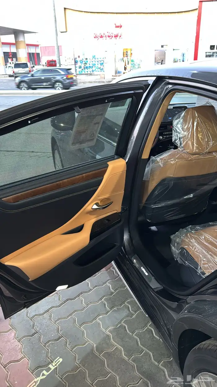 لكزس ES350 فئة CC بنزين 2025 9