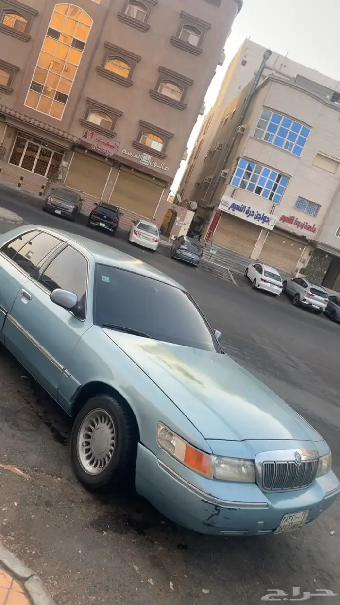 فورد ماركيز م 2000 5