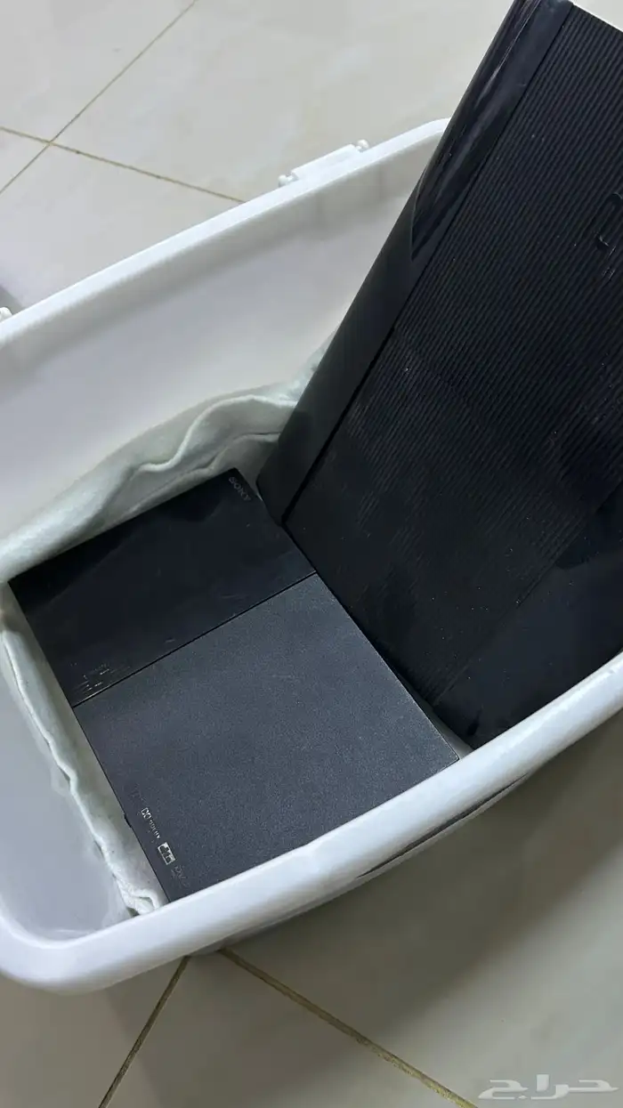 سوني 2 و سوني 3 وكل جهاز فيه له فوق الثلاثين شريط 1