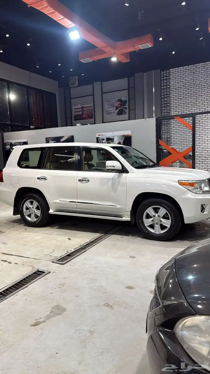 لاند كروزر 2014 11