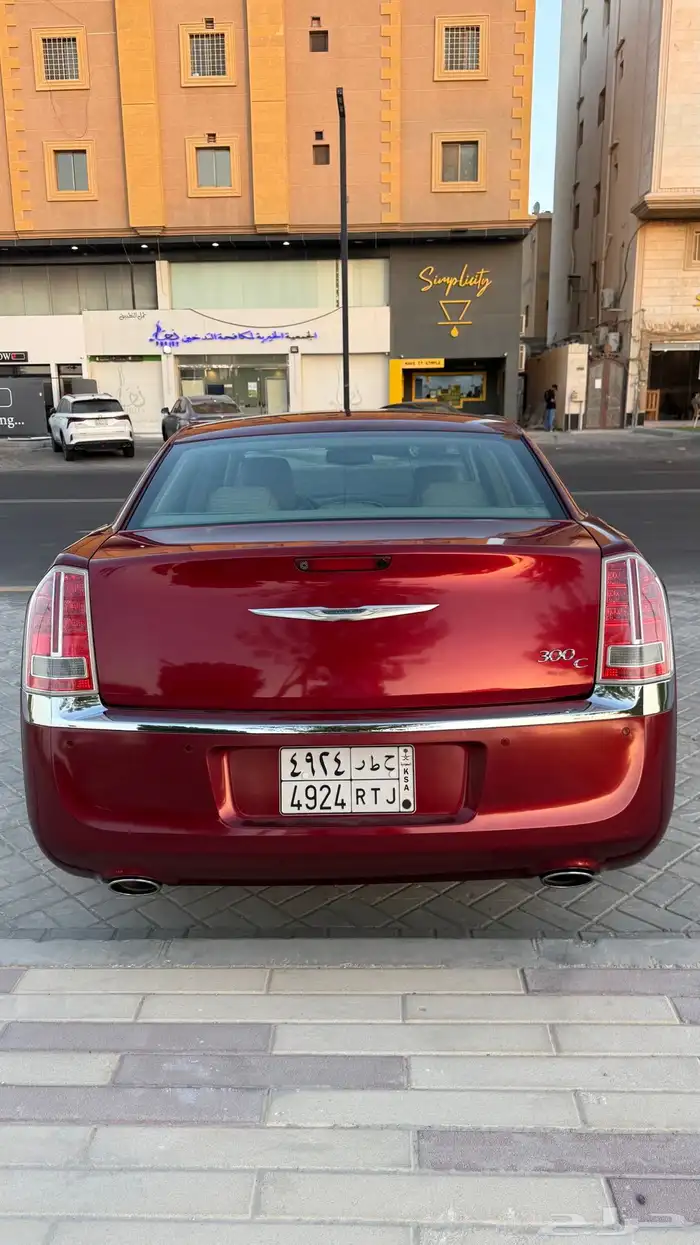 للبيع كلايزر 2014 c300 فل كامل 4