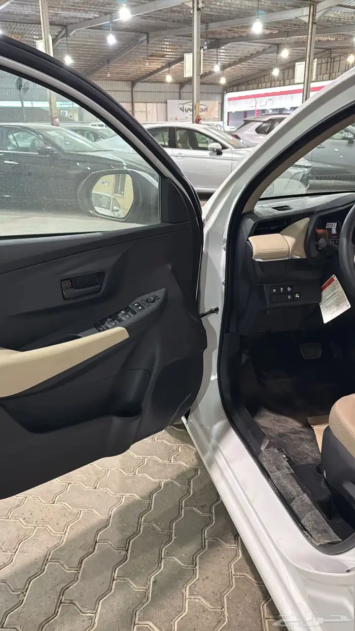 تويوتا يارس فئة Y بلس بنزين 2026 6