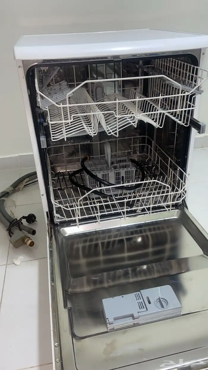 غسالة صحون تركية مكونة من رفين ونظيفة  للبيع 1