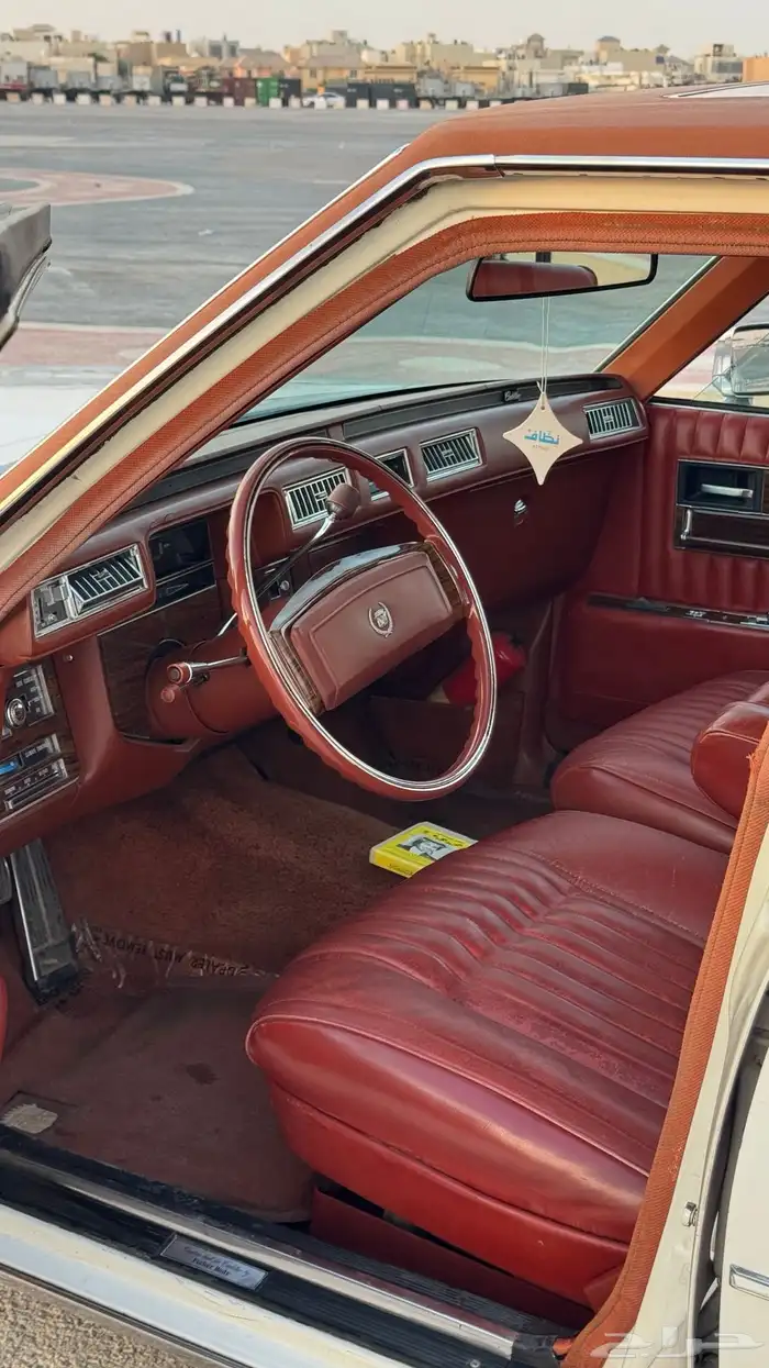 كاديلاك سيفيل 1977 عداد قليل 11
