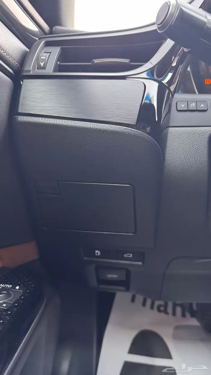 للبيع لكزس 2023 -4 سلندر -ES250 - ممشى قليل جدا 14