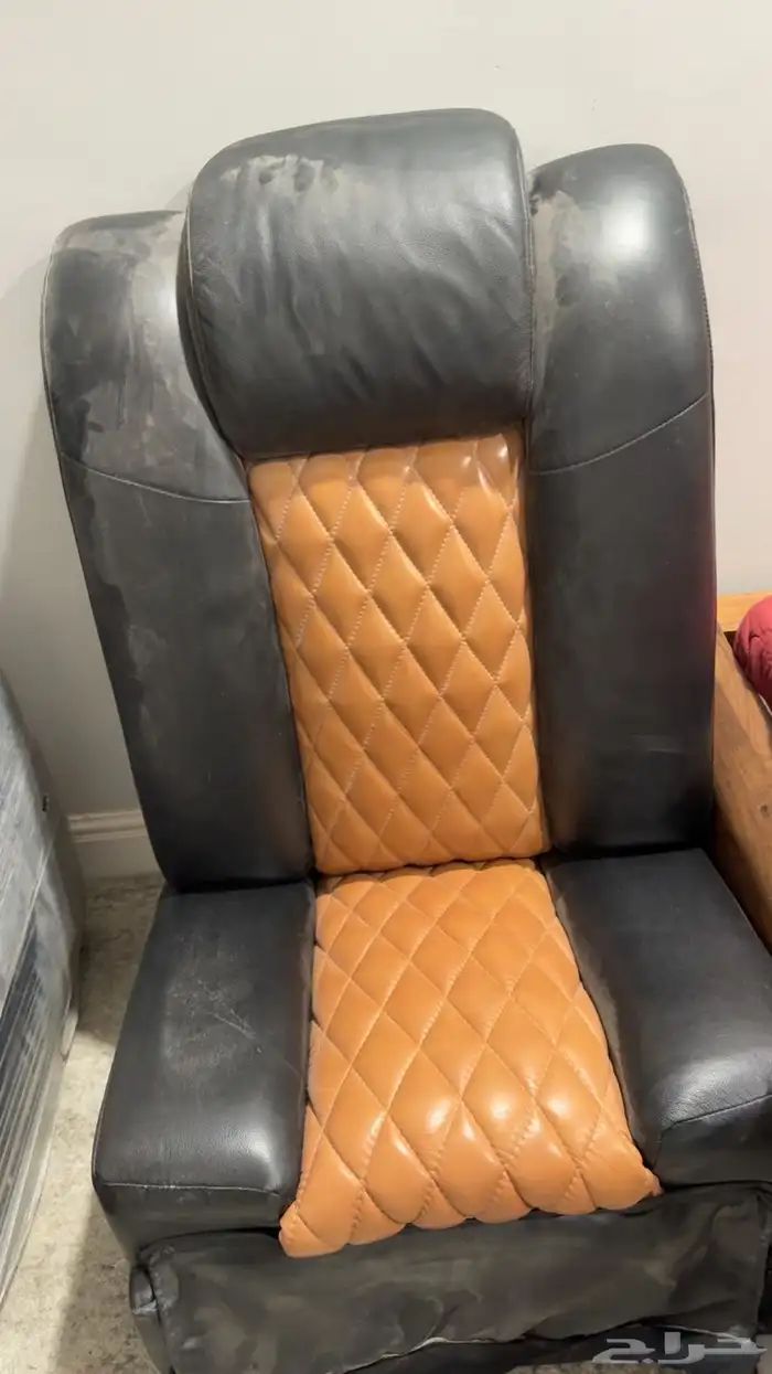 4كراسي سينما نظيفه جدا للبيع الكرسي على 500 الكرسي الواحد 1