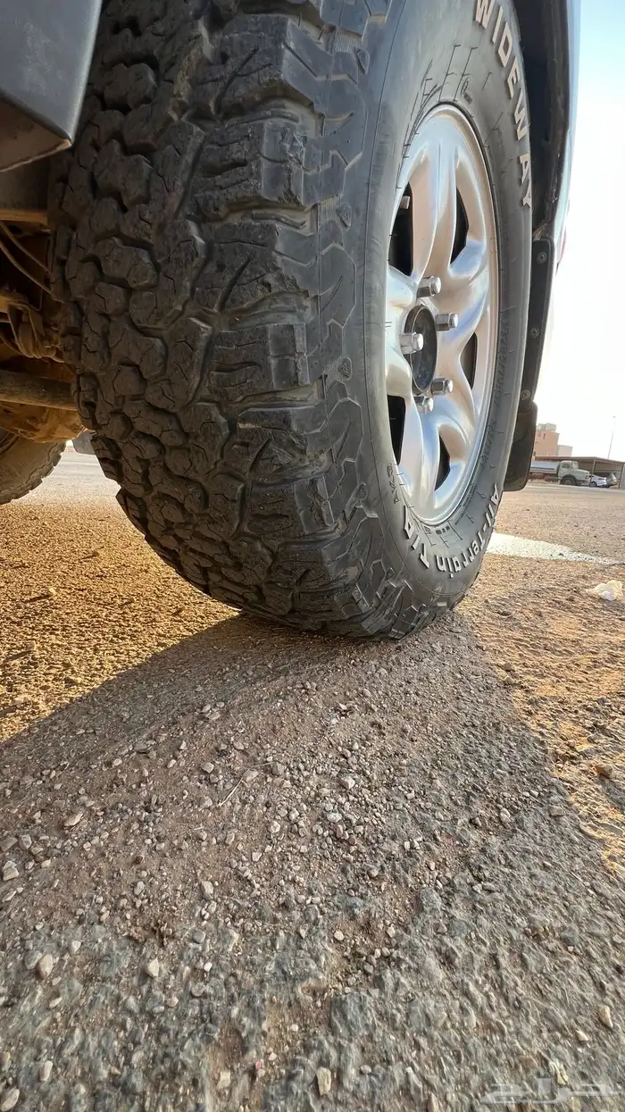 كفرات ويد واي صينيه حجريات مقاس 17 تاريخهن 21 2