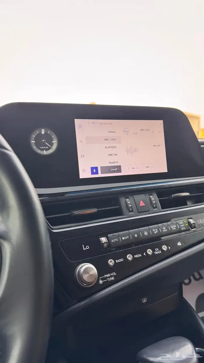 للبيع لكزس 2023 -4 سلندر -ES250 - ممشى قليل جدا 10